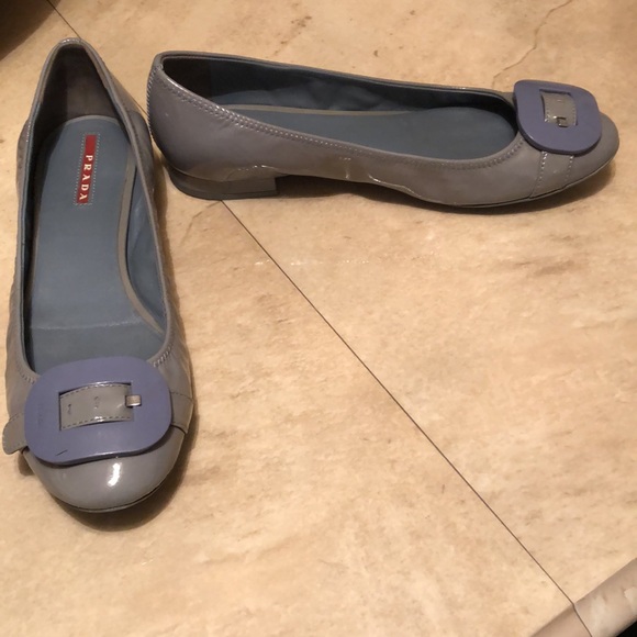 Prada gray patent flats with lavender buckle. Size 39 1/2 - Picture 2 of 8